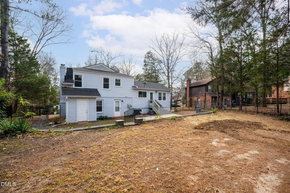 1112 Stonehedge Avenue Durham, NC 27707