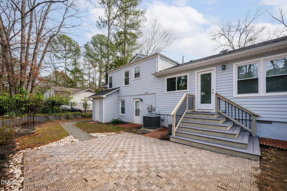 1112 Stonehedge Avenue Durham, NC 27707