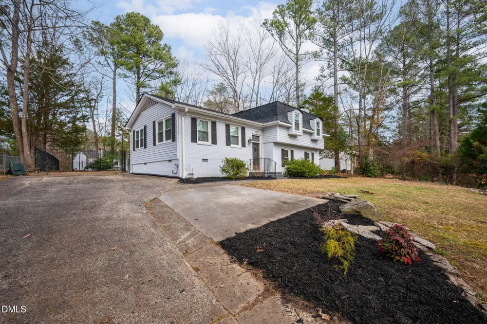 1112 Stonehedge Avenue Durham, NC 27707