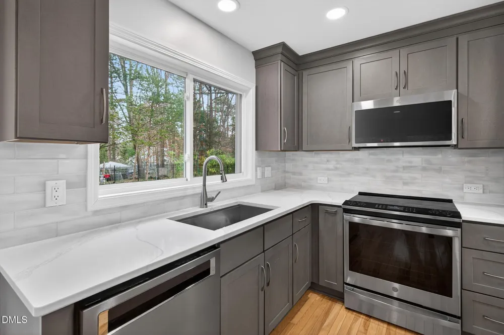 1112 Stonehedge Avenue Durham, NC 27707