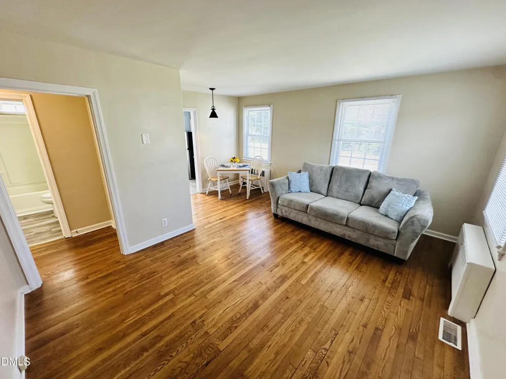 1700 Roslyn #27d Burlington, NC 27215