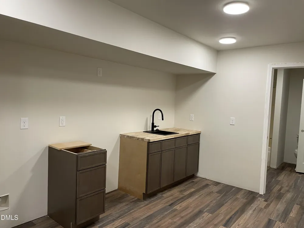 2180 Davis Road Haw River, NC 27258