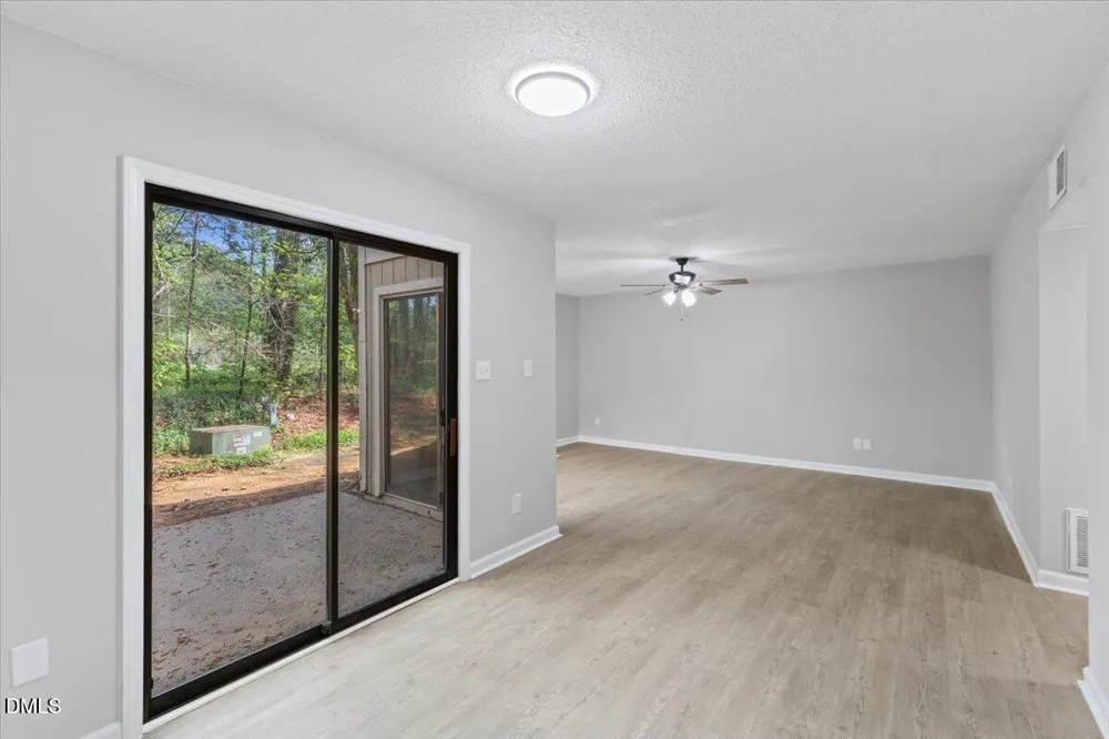 4101 Five Oaks Drive #40 Durham, NC 27707