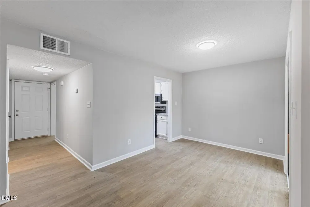 4101 Five Oaks Drive #40 Durham, NC 27707