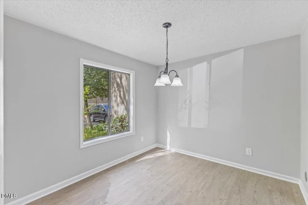 4101 Five Oaks Drive #40 Durham, NC 27707