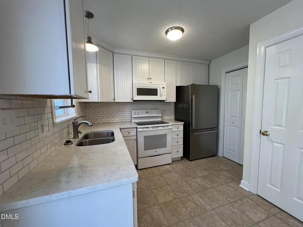 1722 Stroll Circle Fuquay Varina, NC 27526