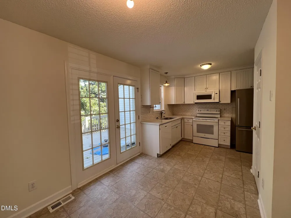 1722 Stroll Circle Fuquay Varina, NC 27526
