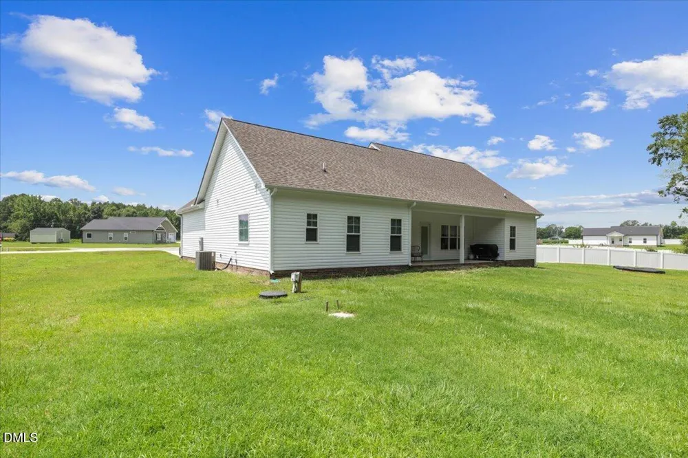 111 Oakbridge Way Princeton, NC 27569