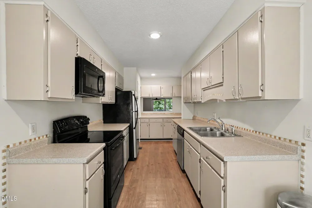 206 Ridge Trail Chapel Hill, NC 27516
