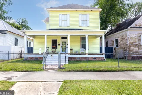 608 Ware ST