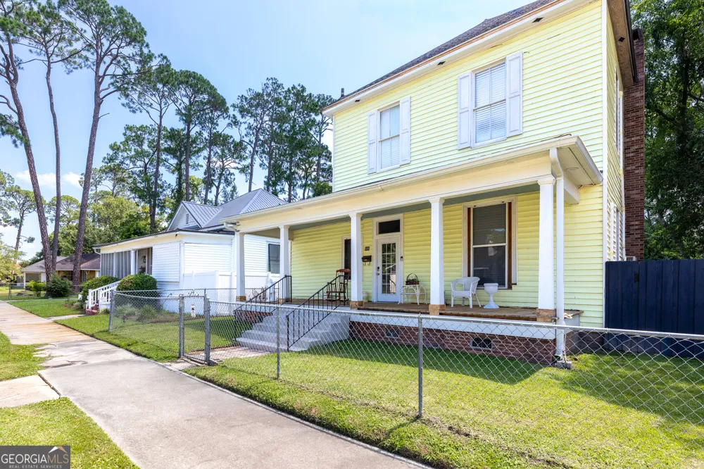 608 Ware ST Waycross, GA 31503