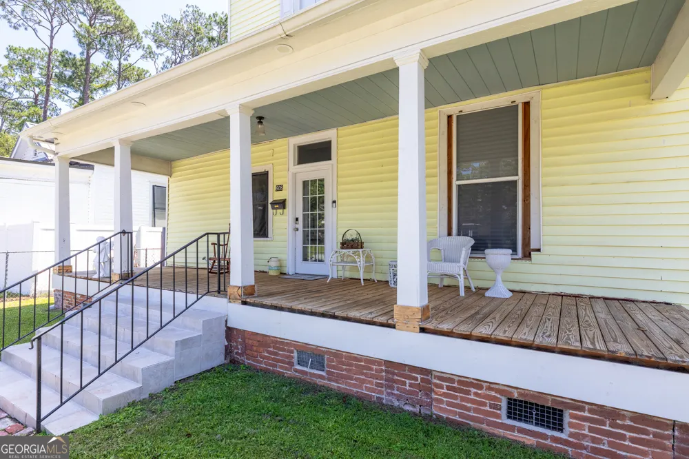 608 Ware ST Waycross, GA 31503