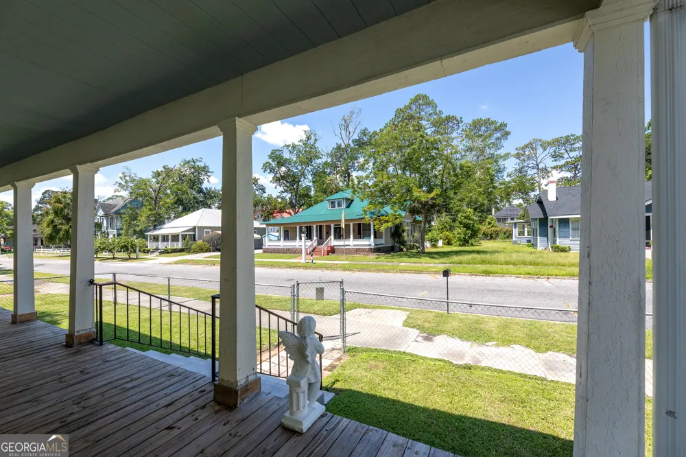 608 Ware ST Waycross, GA 31503