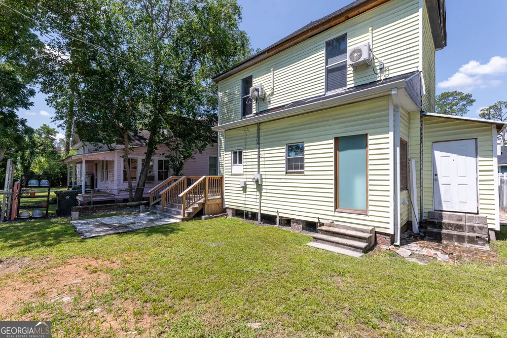 608 Ware ST Waycross, GA 31503