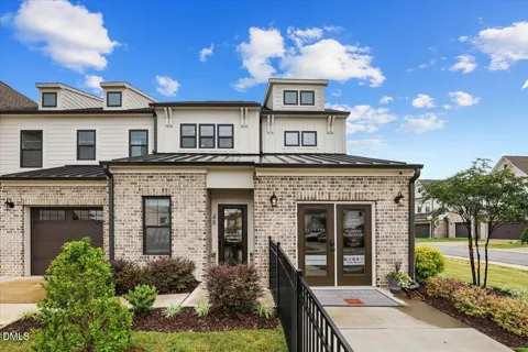 48 Paperwhite Place