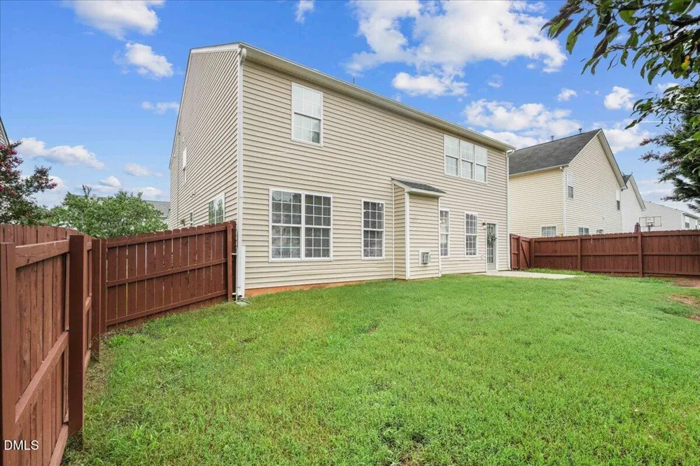 112 Smith Rock Drive Holly Springs, NC 27540