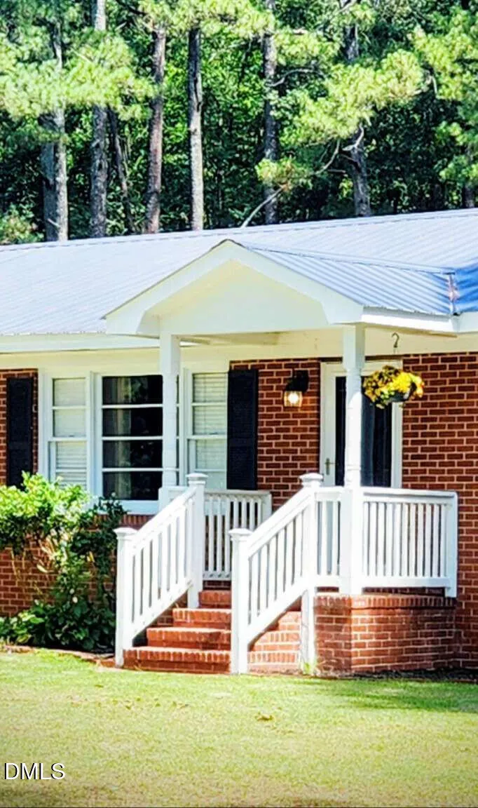 121 Old Moore Road Selma, NC 27576