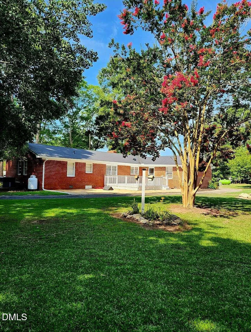 121 Old Moore Road Selma, NC 27576