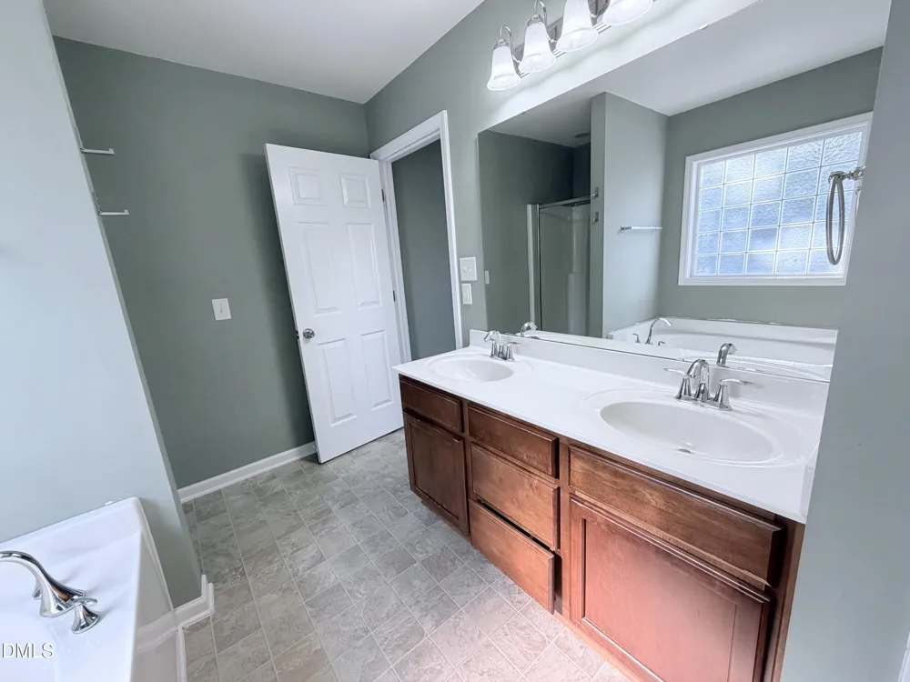 536 Gooseberry Drive Holly Springs, NC 27540