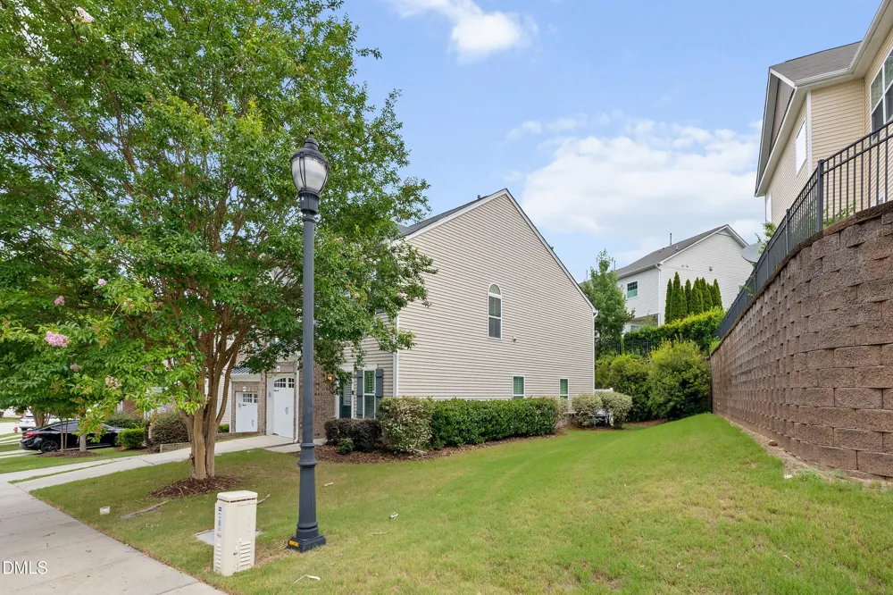 442 Panorama View Loop Cary, NC 27519