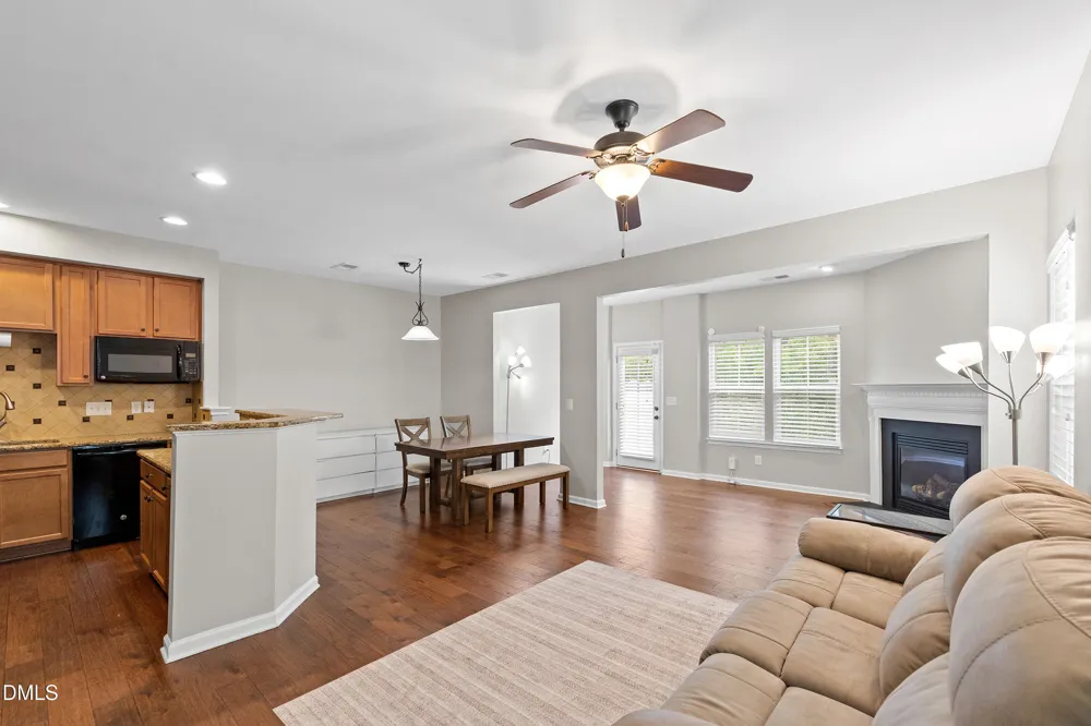 442 Panorama View Loop Cary, NC 27519
