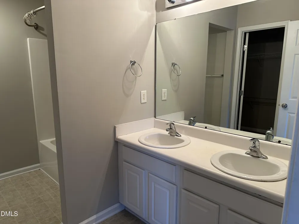 553 Writers Way Morrisville, NC 27560