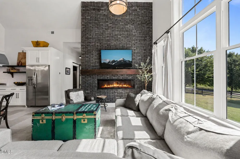 648 Hunter Glenn Lane Siler City, NC 27344