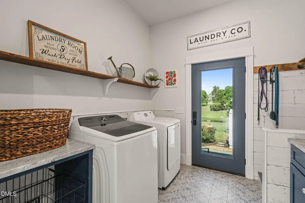 648 Hunter Glenn Lane Siler City, NC 27344