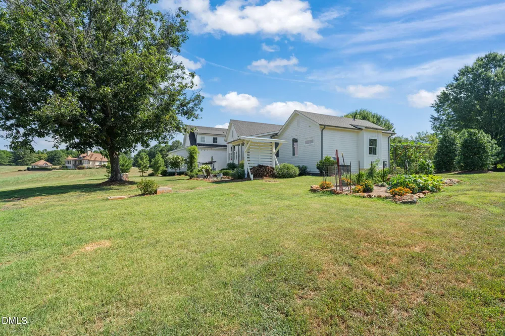 648 Hunter Glenn Lane Siler City, NC 27344