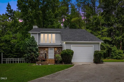 306 Smoketree Way