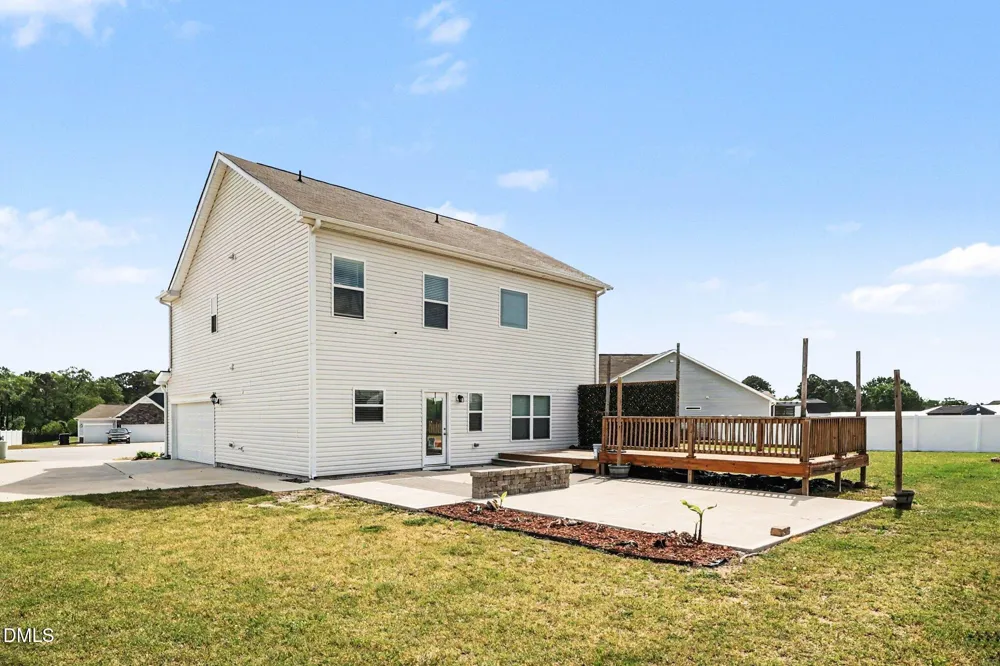 228 Monroe Fields Drive Benson, NC 27504