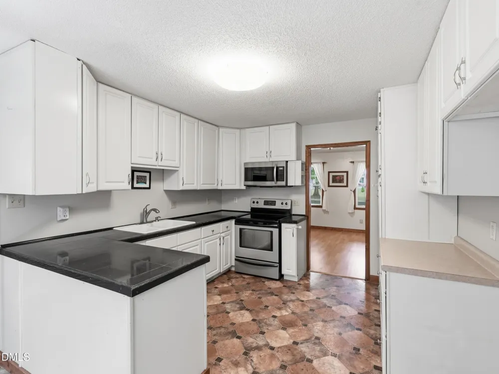 15 Sylvan Way Zebulon, NC 27597
