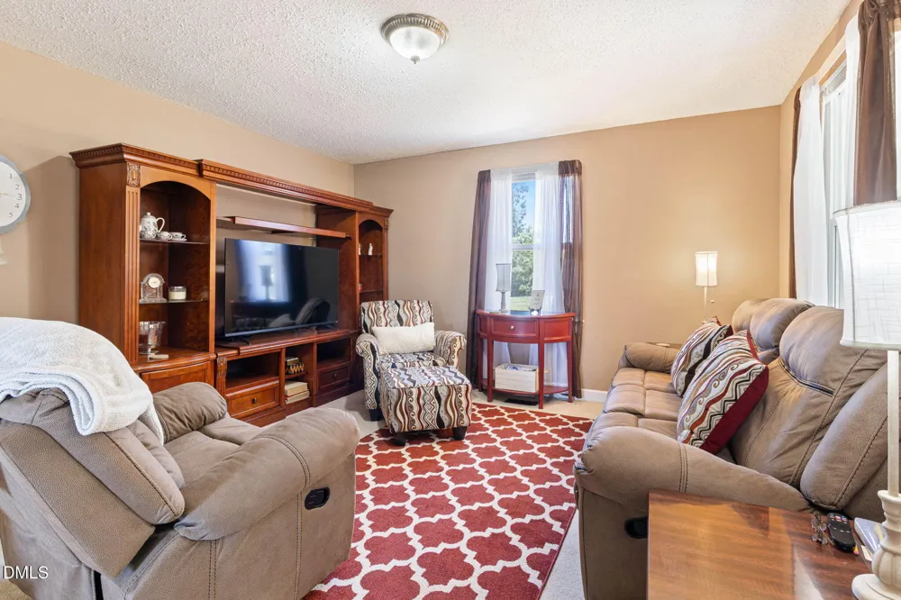 1509 Oak Hill Road Oxford, NC 27565