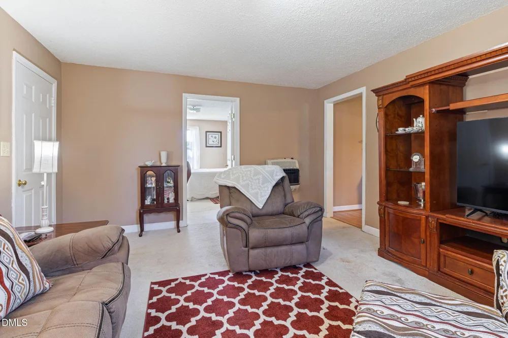 1509 Oak Hill Road Oxford, NC 27565