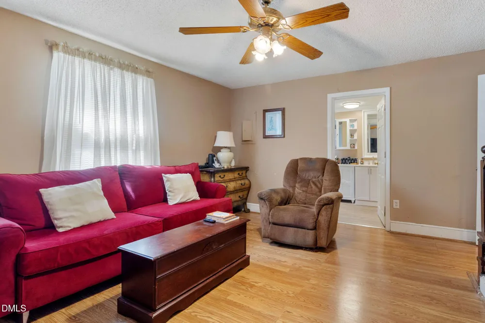 1509 Oak Hill Road Oxford, NC 27565