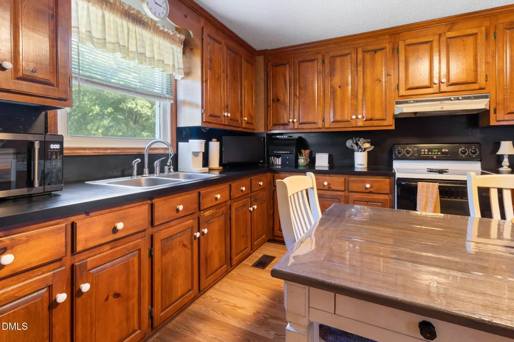 1509 Oak Hill Road Oxford, NC 27565