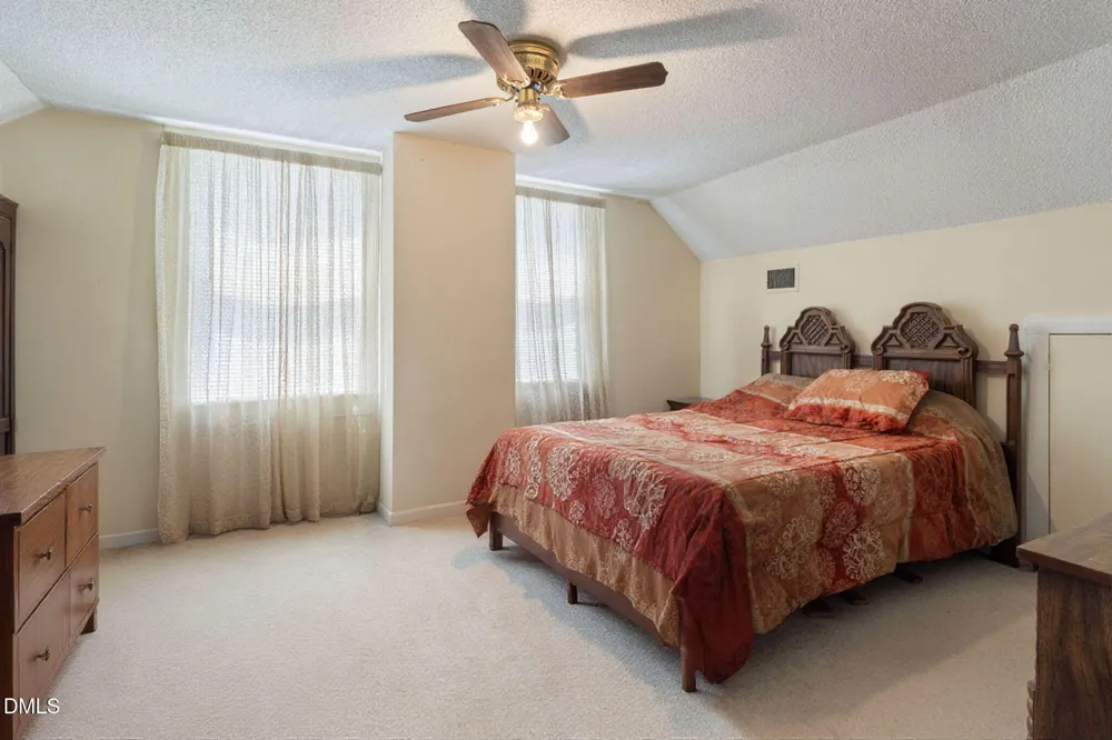 1509 Oak Hill Road Oxford, NC 27565