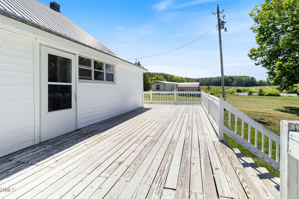 1509 Oak Hill Road Oxford, NC 27565