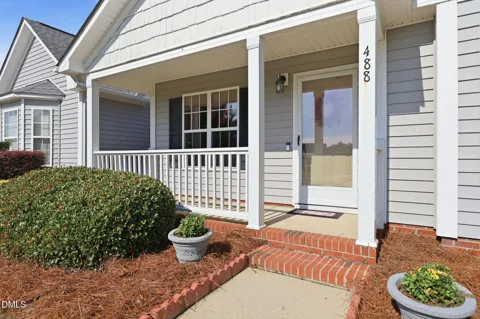 488 Pinecroft Drive