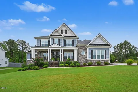 101 Amberwing Court