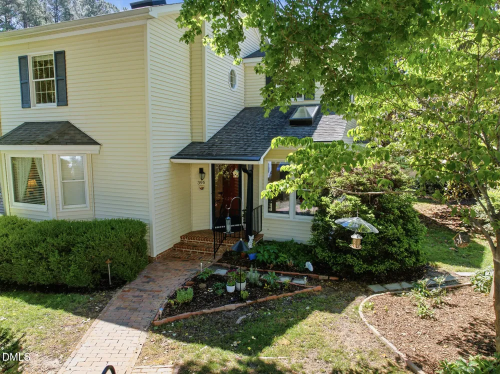 396 Lyndfield Close Pittsboro, NC 27312