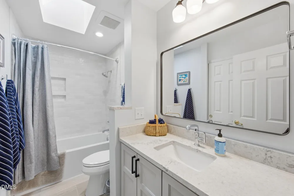 396 Lyndfield Close Pittsboro, NC 27312