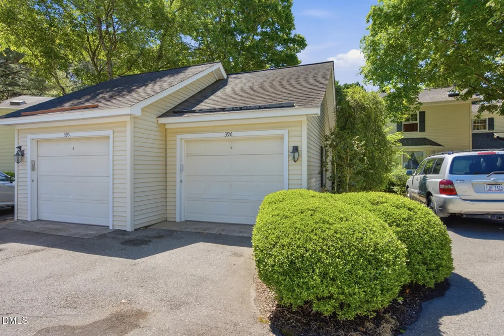 396 Lyndfield Close Pittsboro, NC 27312