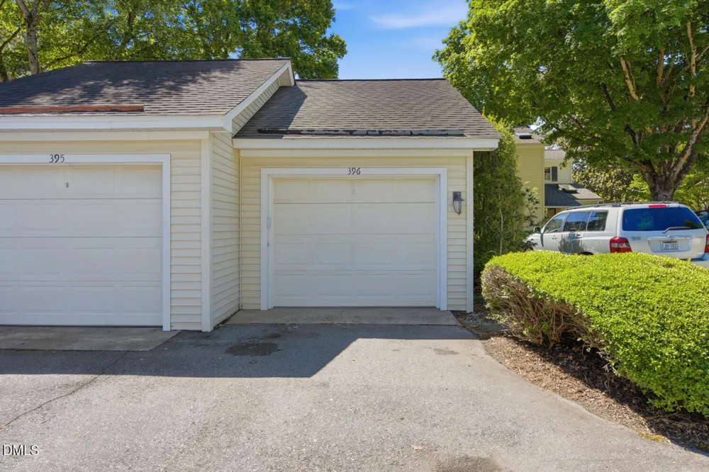 396 Lyndfield Close Pittsboro, NC 27312