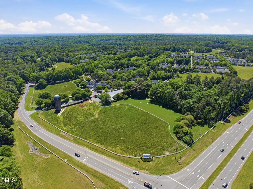 396 Lyndfield Close Pittsboro, NC 27312