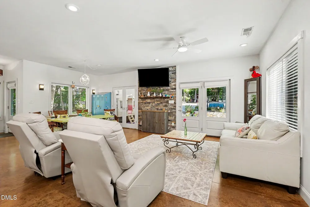 5409 Dobson Road Greensboro, NC 27410