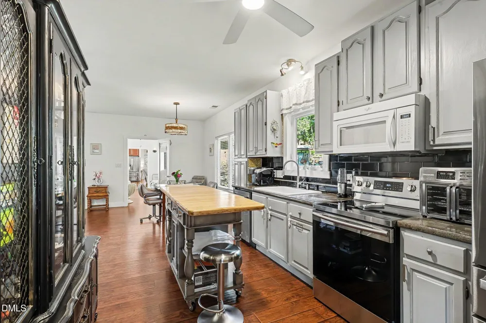 5409 Dobson Road Greensboro, NC 27410