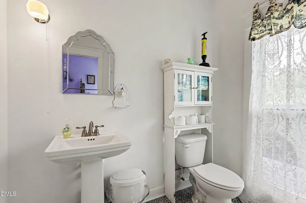 9187 Cornwall Road Oxford, NC 27565