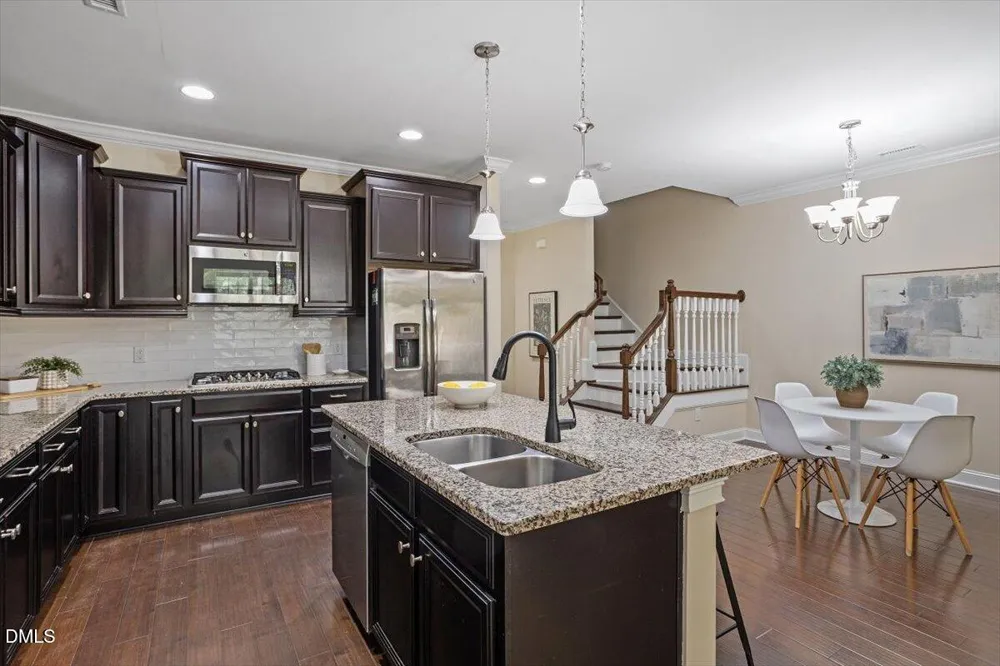636 Chronicle Drive Cary, NC 27513
