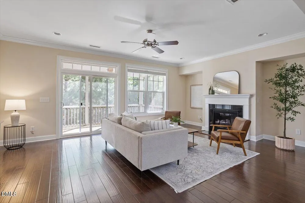 636 Chronicle Drive Cary, NC 27513